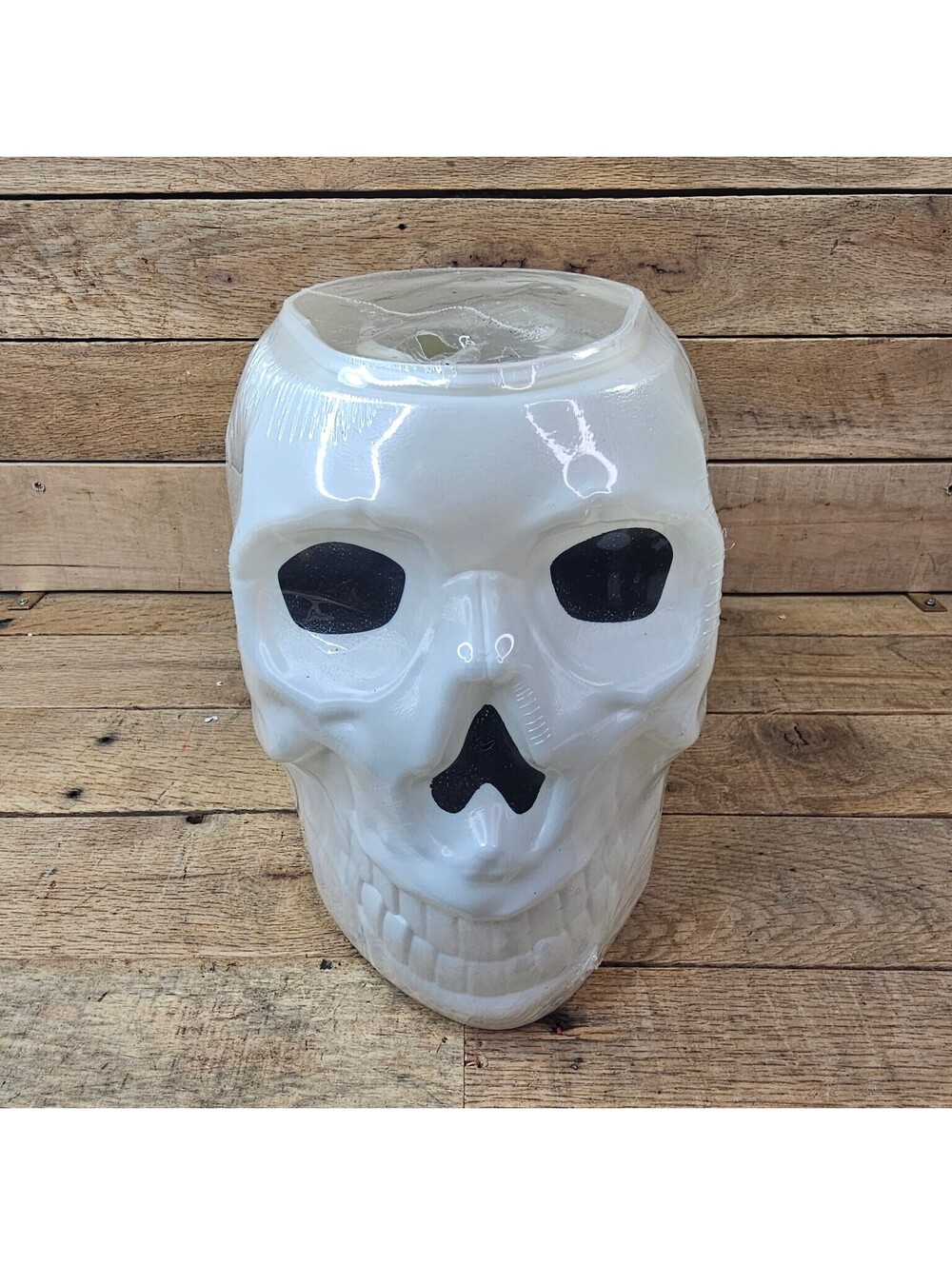24" Stacking Skull Halloween Yard Decor Outdoor Prop White Plastic Spooky